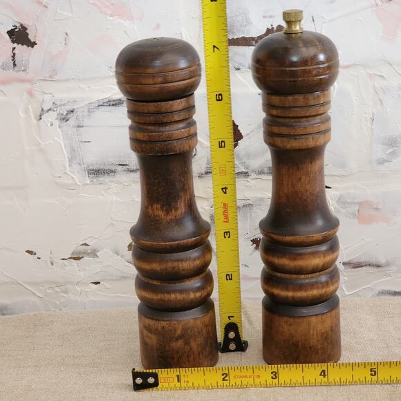 Retro Gail Craft Salt Shaker & Pepper Grinder Set - Solid Wood - MCM Design - Picture 4 of 6